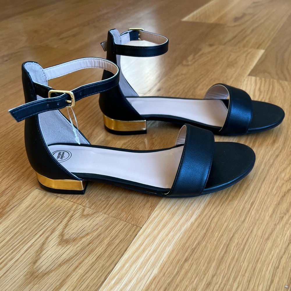 Wonder Nation Low Heel Dress Shoe NWOT